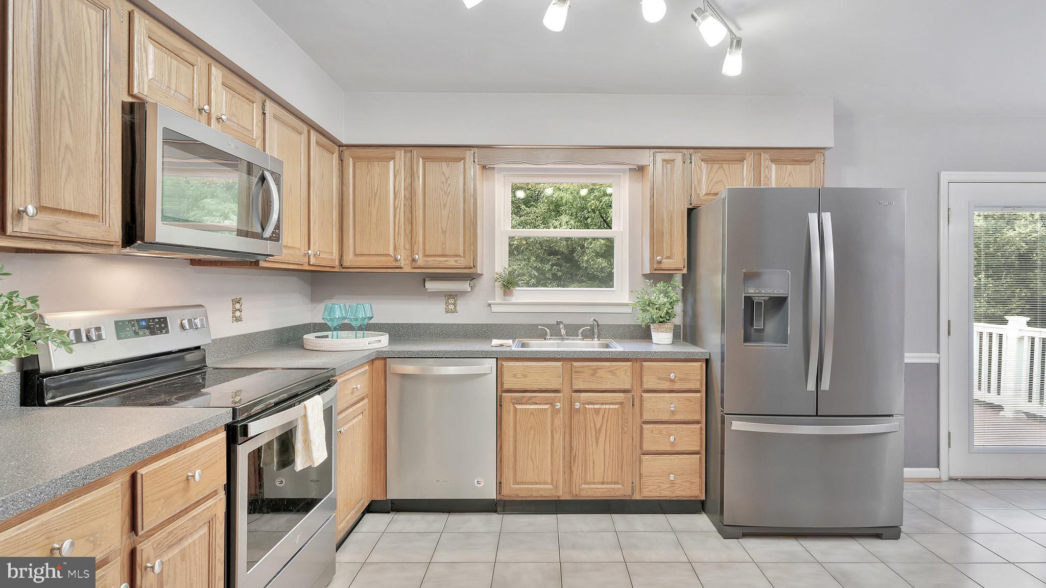 11118 Country Road Dunkirk, MD 20754 - Photo 14 of 43