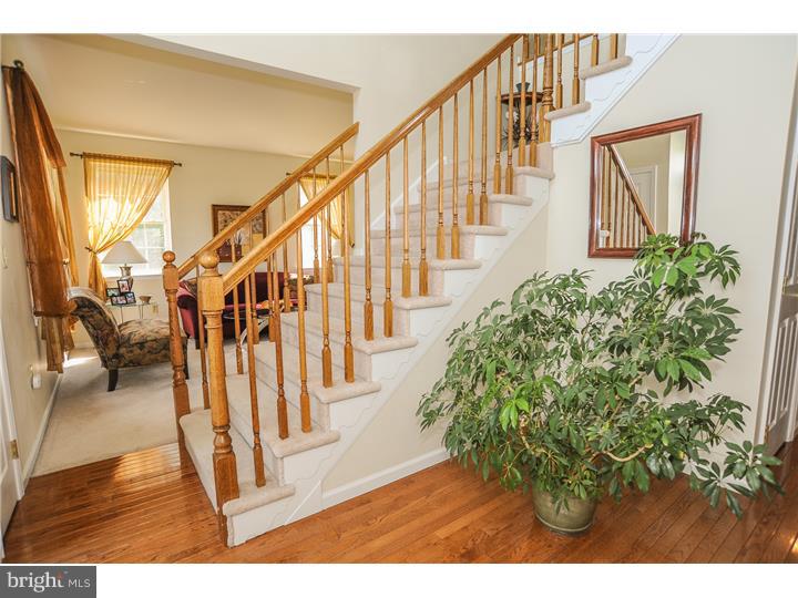 902 Spring City Road Phoenixville, PA 19460 - Photo 11 of 24 Foyer