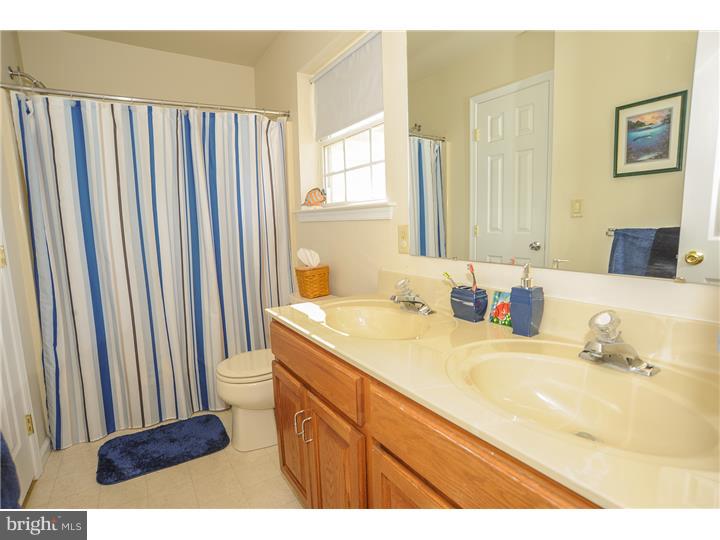 902 Spring City Road Phoenixville, PA 19460 - Photo 22 of 24 Bathroom