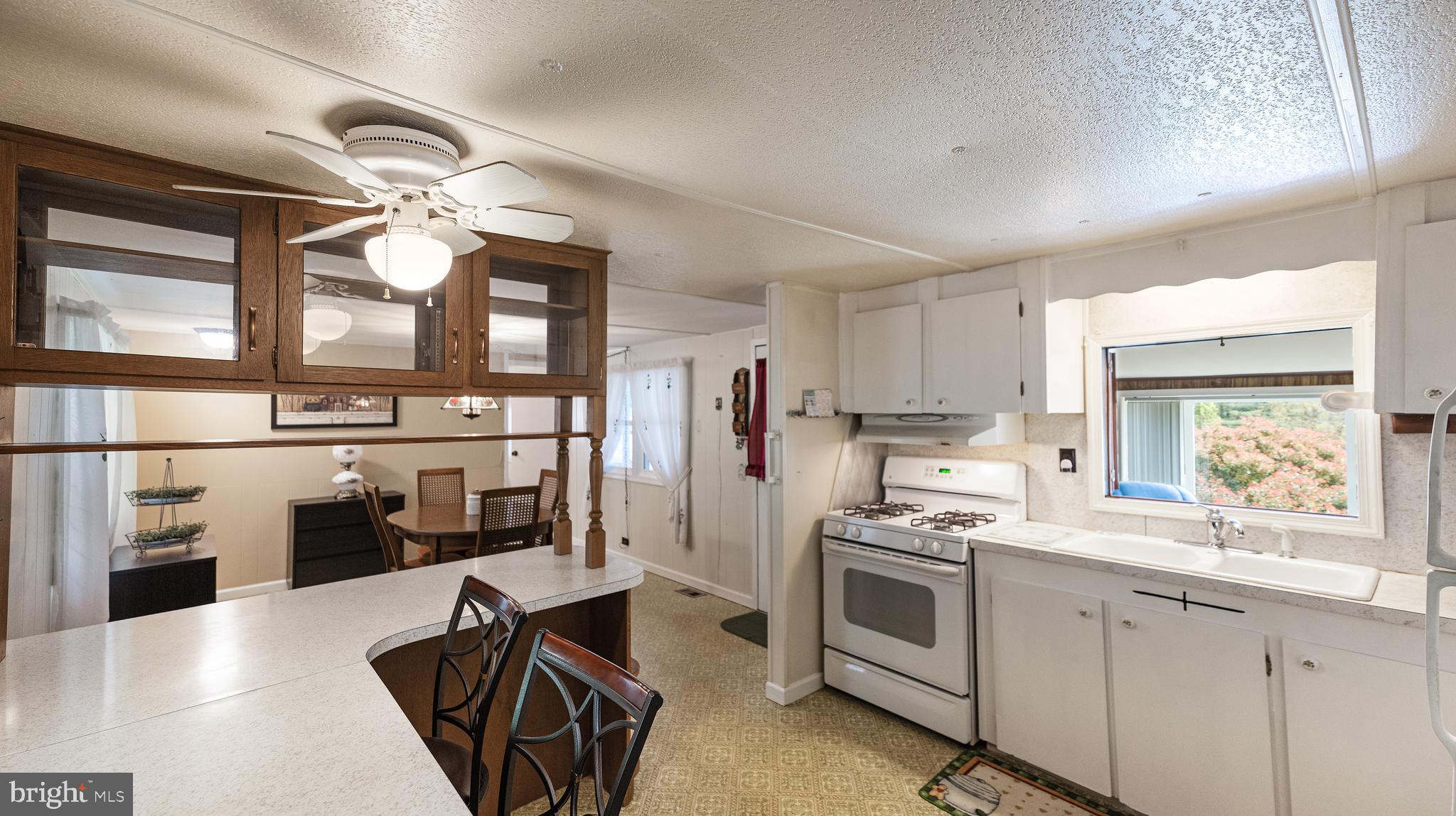 3010 Basford Road Frederick, MD 21703 - Photo 35 of 64 open kitchen and dining