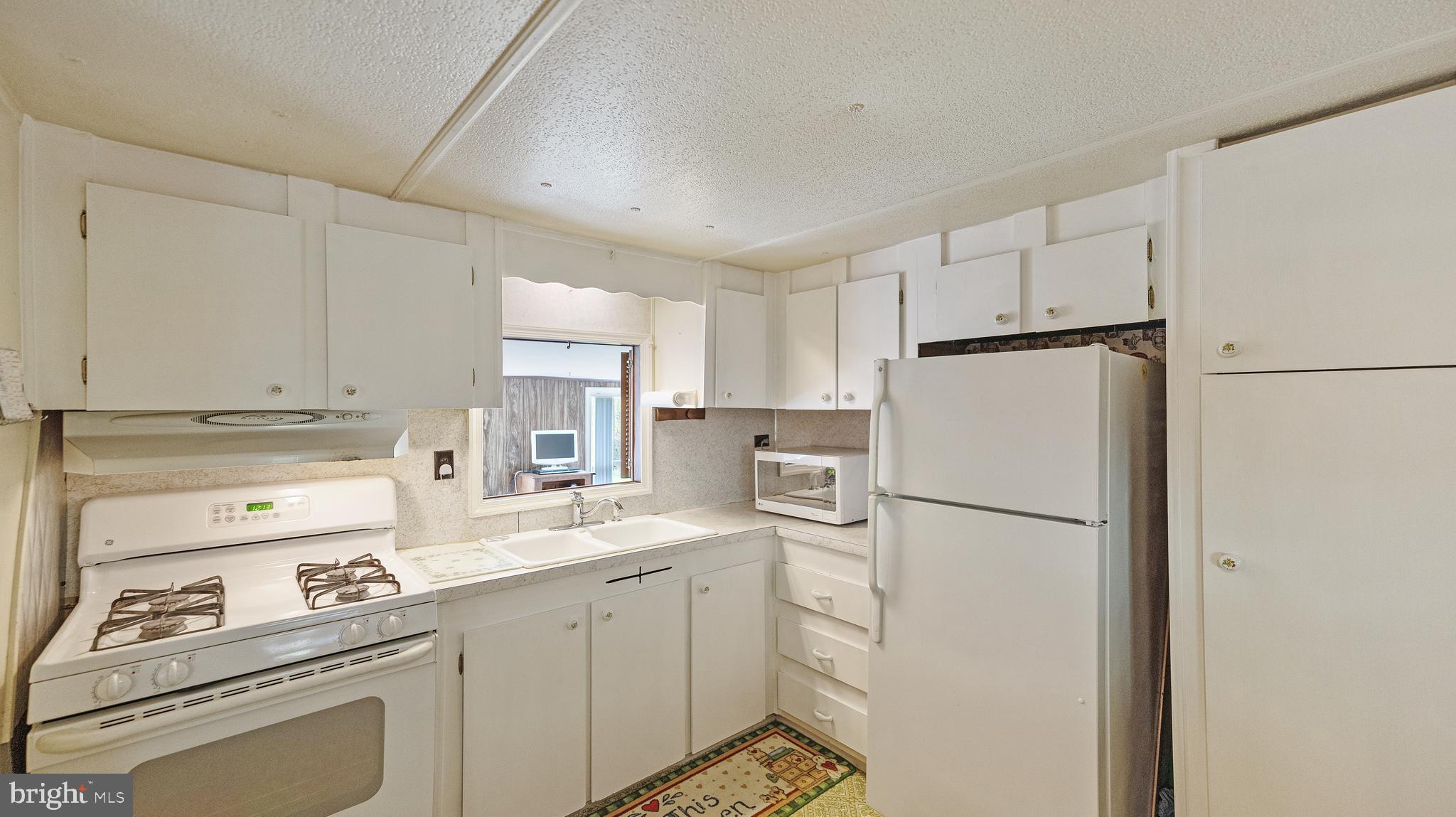 3010 Basford Road Frederick, MD 21703 - Photo 37 of 64 kitchen