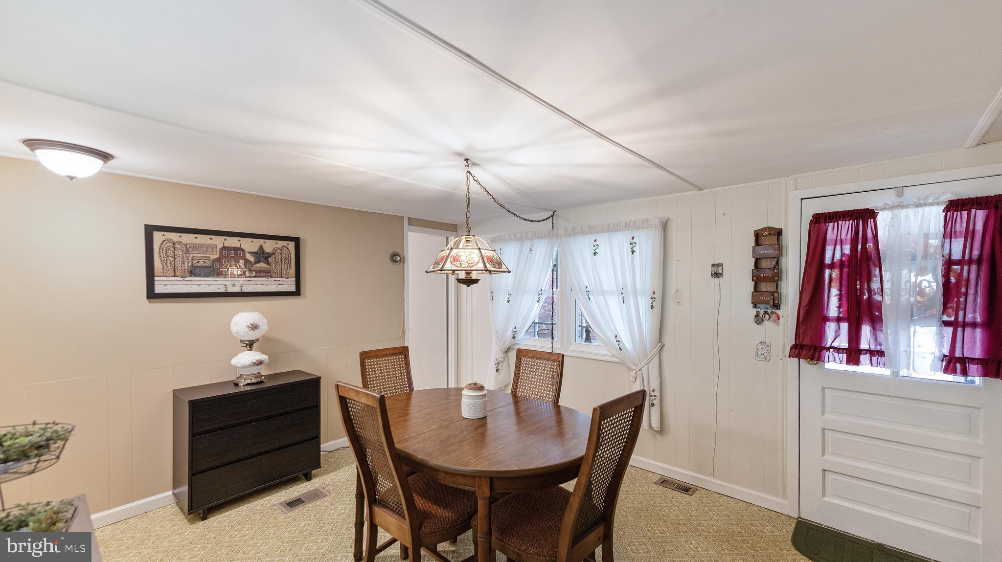 3010 Basford Road Frederick, MD 21703 - Photo 39 of 64 dining room