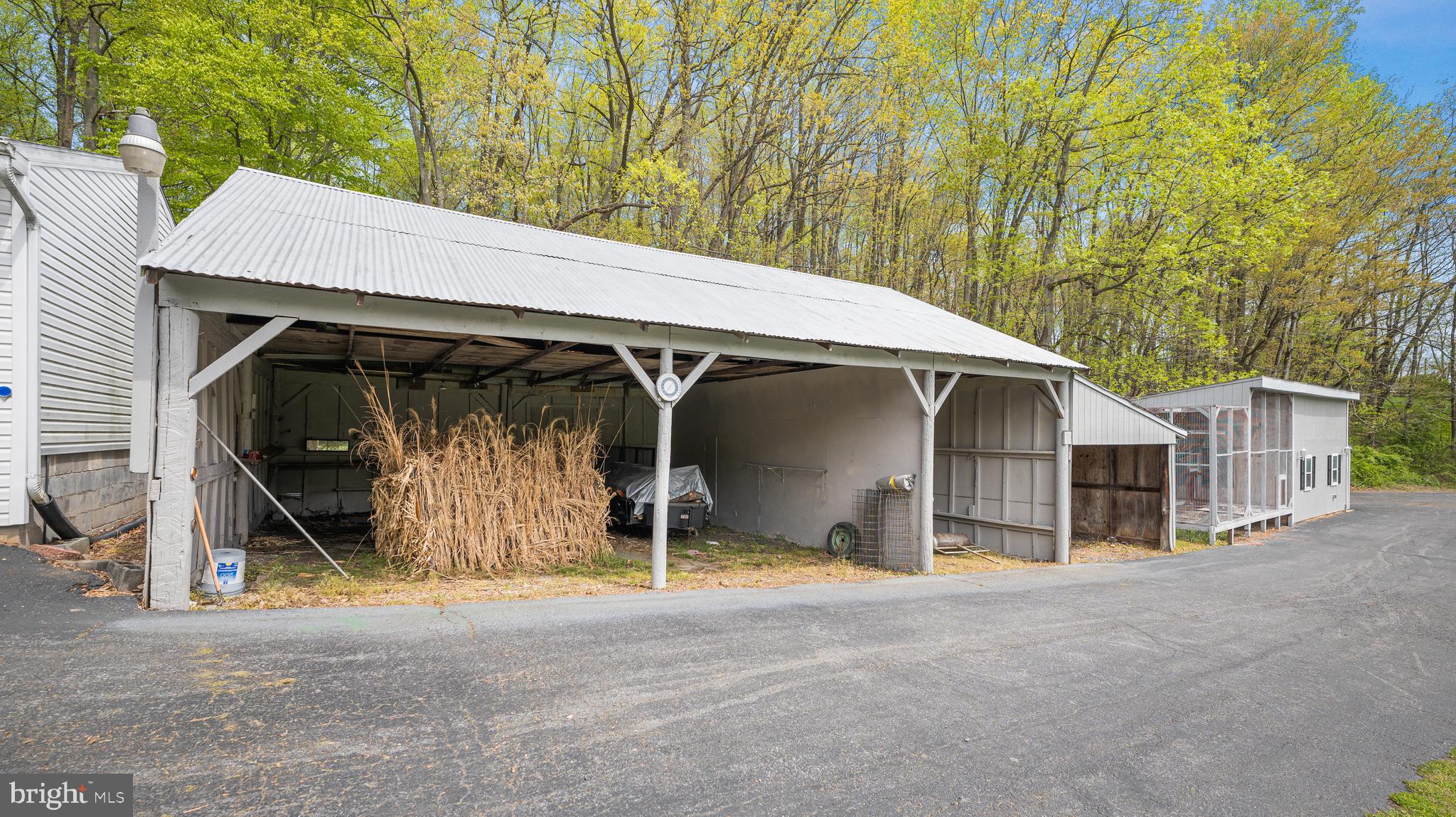 3010 Basford Road Frederick, MD 21703 - Photo 51 of 64 4 stall pole barn