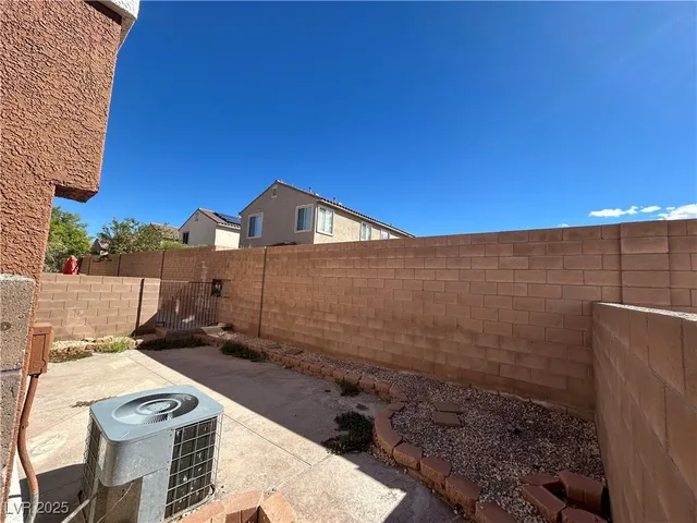 $309,000 | 9303 Gilcrease Avenue, Unit 1131, Las Vegas, NV 89149