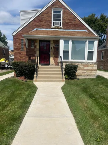 $365,000 | 2816 West 85th Street, Chicago, IL 60652