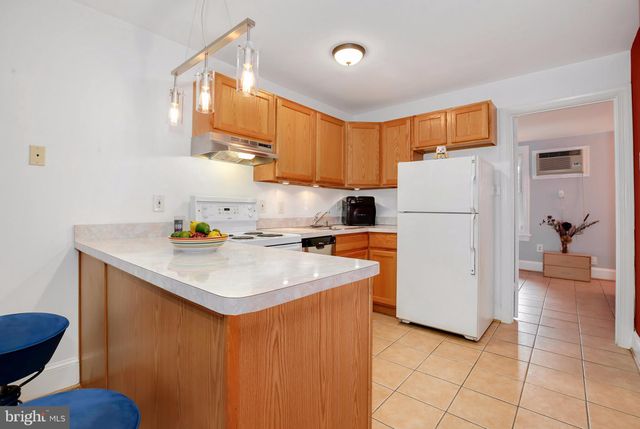 $825,000 | 703 13th Street Northeast, Washington, DC 20002