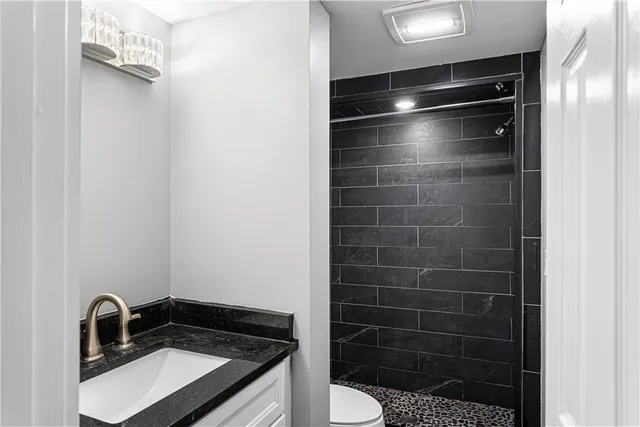 $160,000 | 84 Linda Drive, Coventry, RI 02816