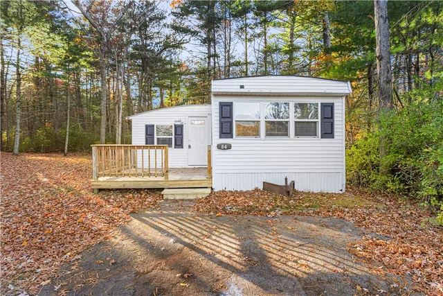 $160,000 | 84 Linda Drive, Coventry, RI 02816