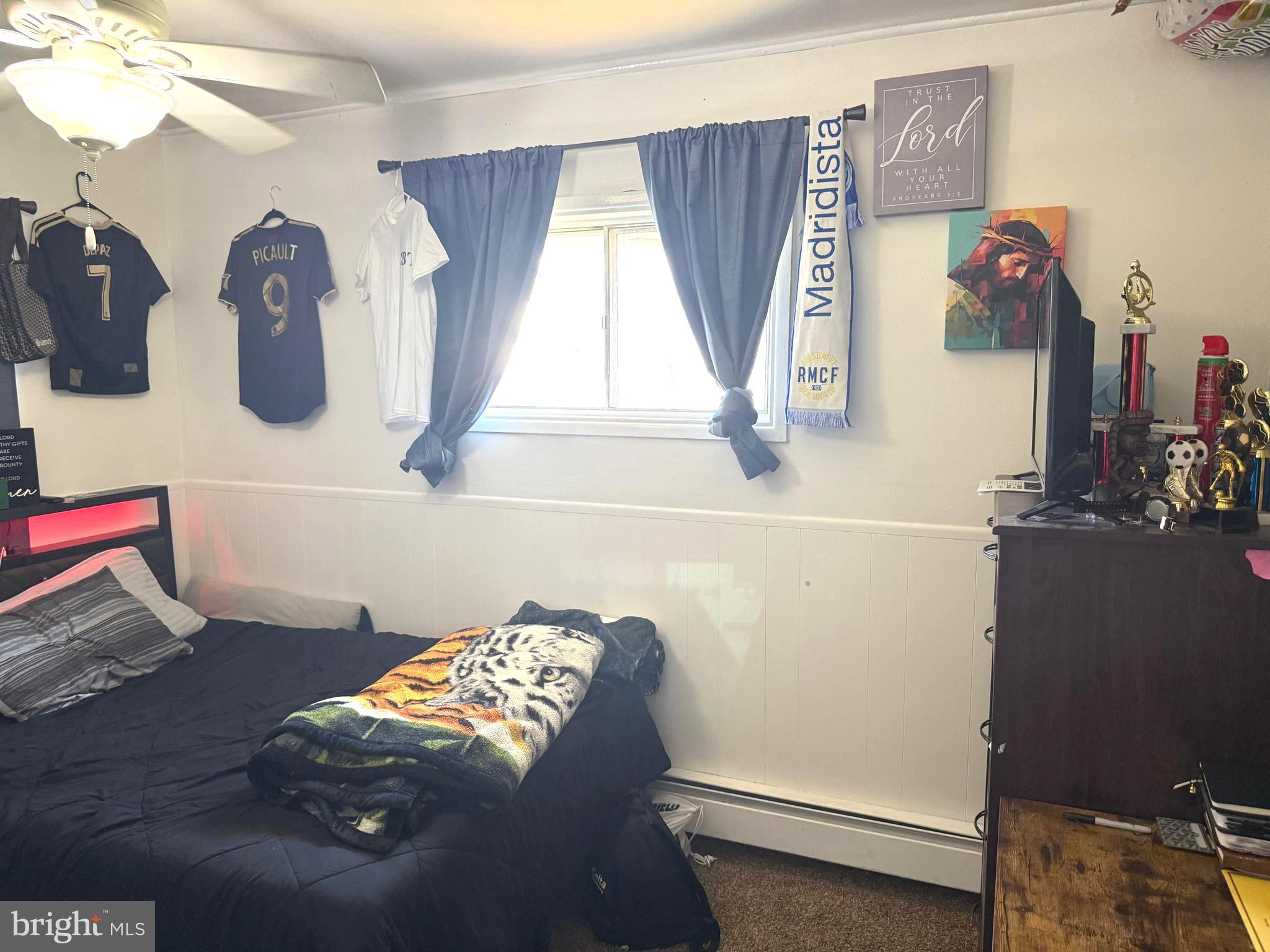 25 Goldengate Road Levittown, PA 19057 - Photo 23 of 36