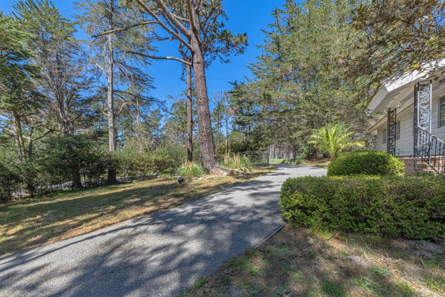 4083 Sunridge Road Pebble Beach, CA 93953 - Photo 32 of 34