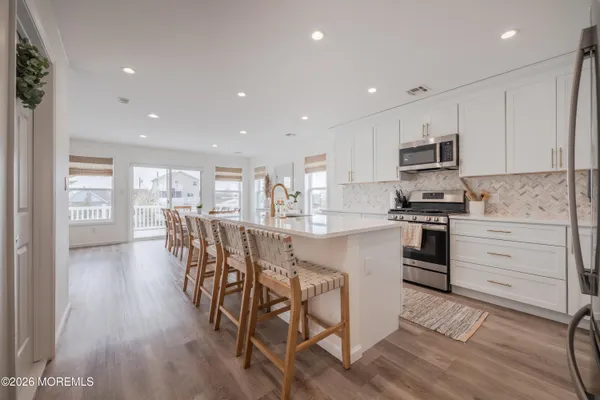 $869,000 | 7 West Thames Road, Little Egg Harbor, NJ 08087