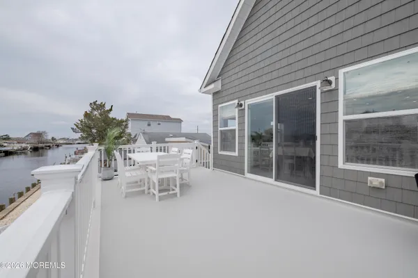 $869,000 | 7 West Thames Road, Little Egg Harbor, NJ 08087