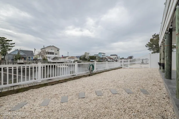 $869,000 | 7 West Thames Road, Little Egg Harbor, NJ 08087