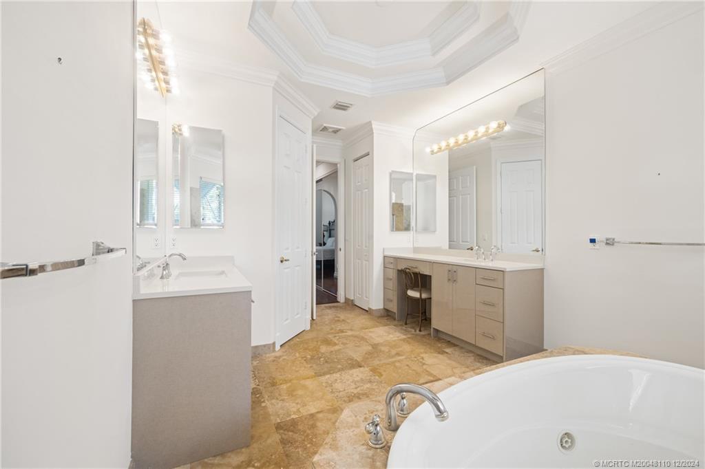 275 Southwest Lost River Road Stuart, FL 34997 - Photo 12 of 35 Gallery Image 12