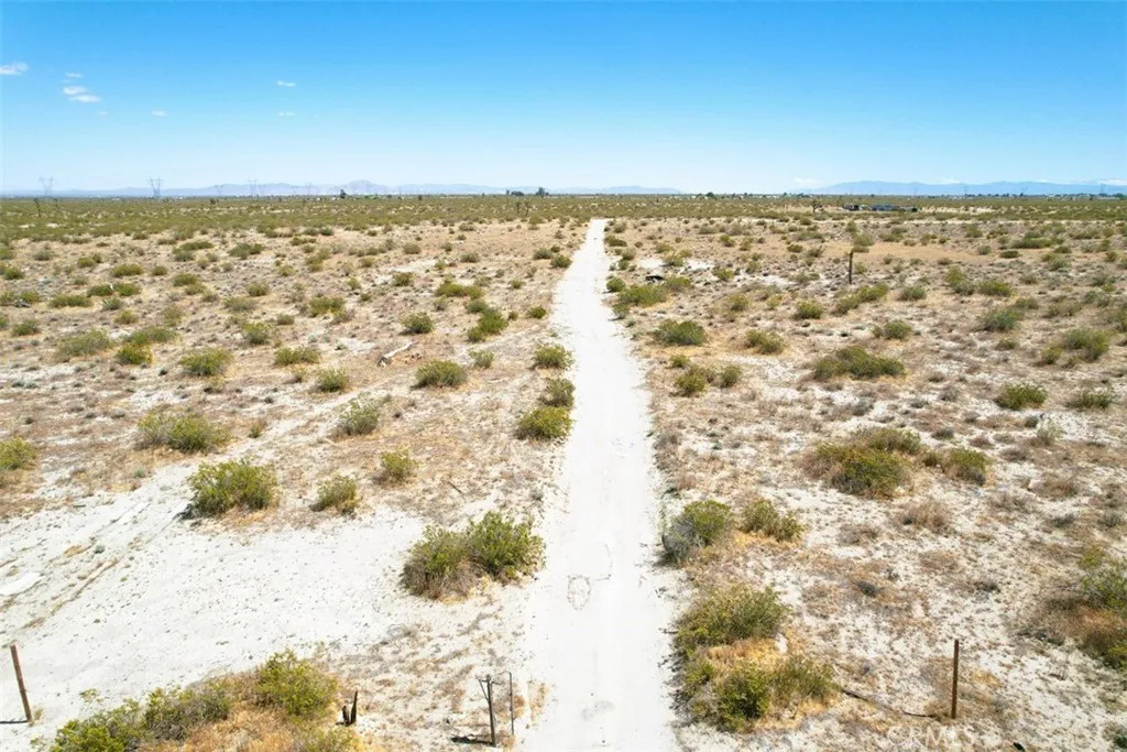 7 Beekley Road Phelan, CA 92371 - Photo 11 of 15 Facing North