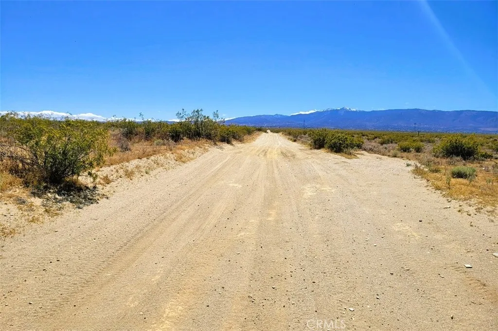 7 Beekley Road Phelan, CA 92371 - Photo 12 of 15 Facing South