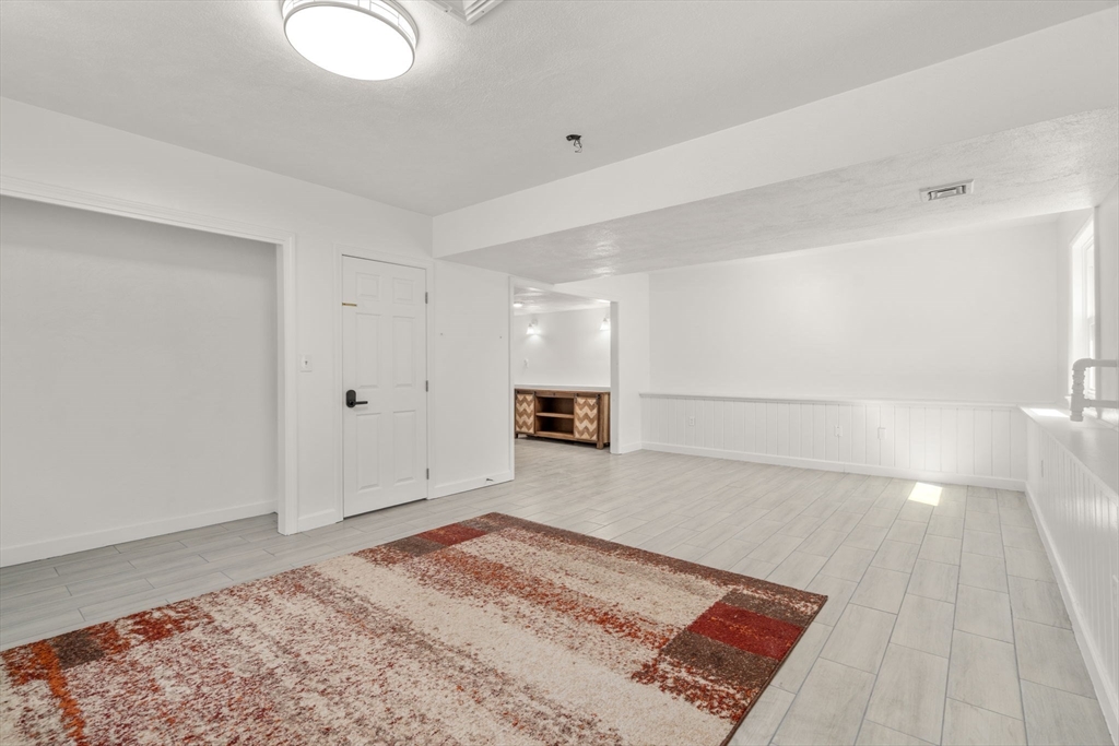 44 Connolly Road Billerica, MA 01821 - Photo 30 of 39