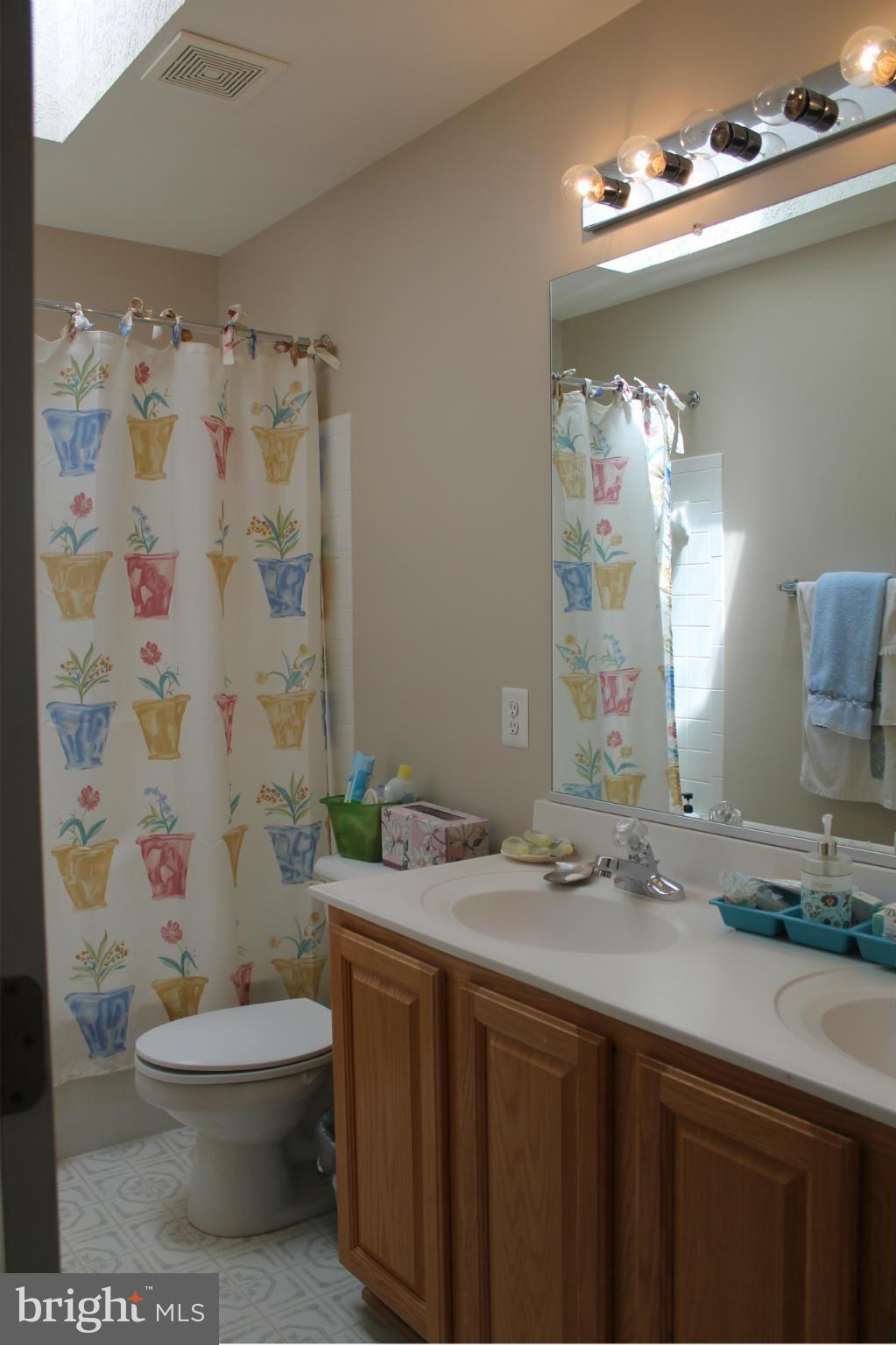11004 Snowden Pond Road Laurel, MD 20708 - Photo 17 of 27 Bath