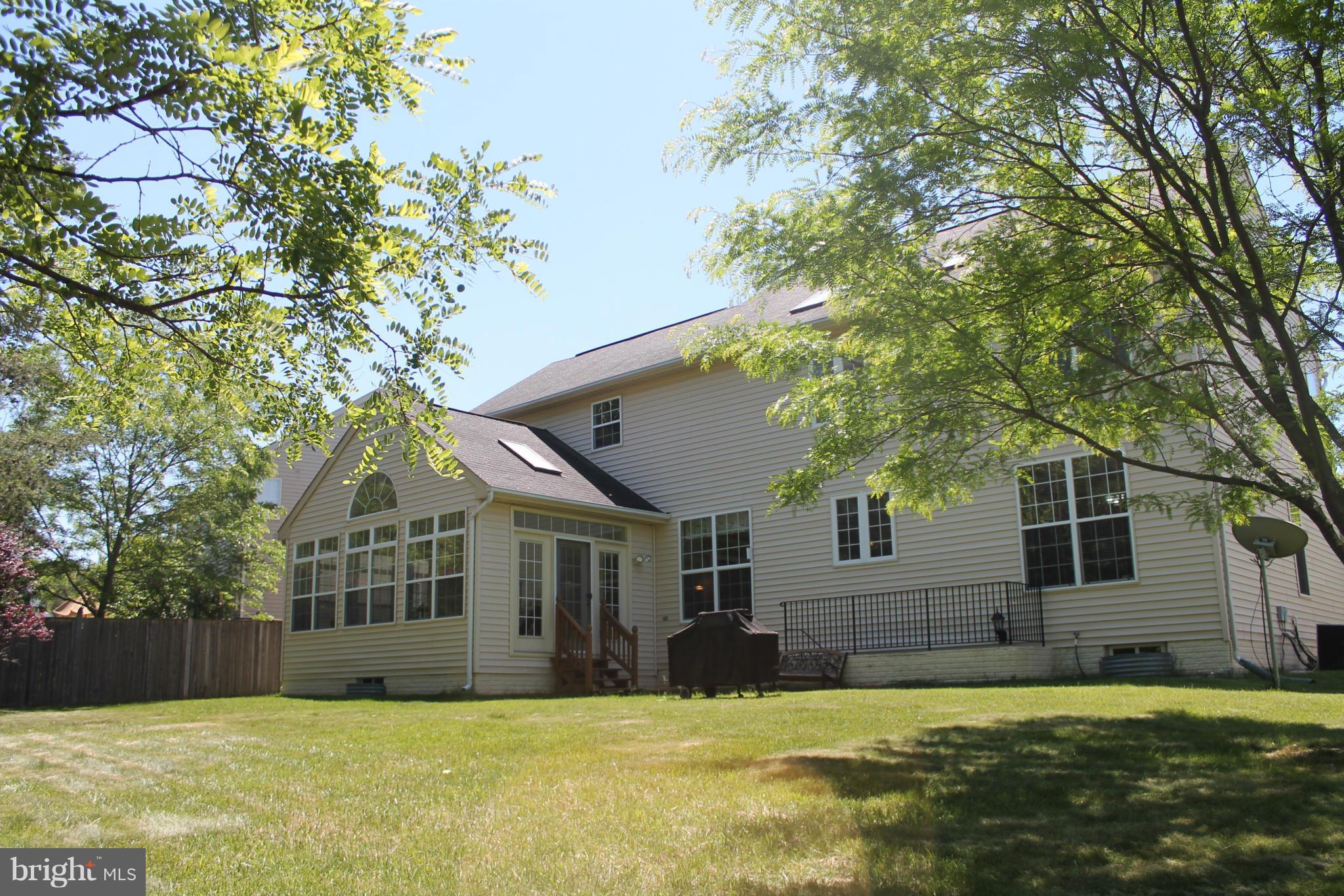 11004 Snowden Pond Road Laurel, MD 20708 - Photo 23 of 27 Exterior (Rear)