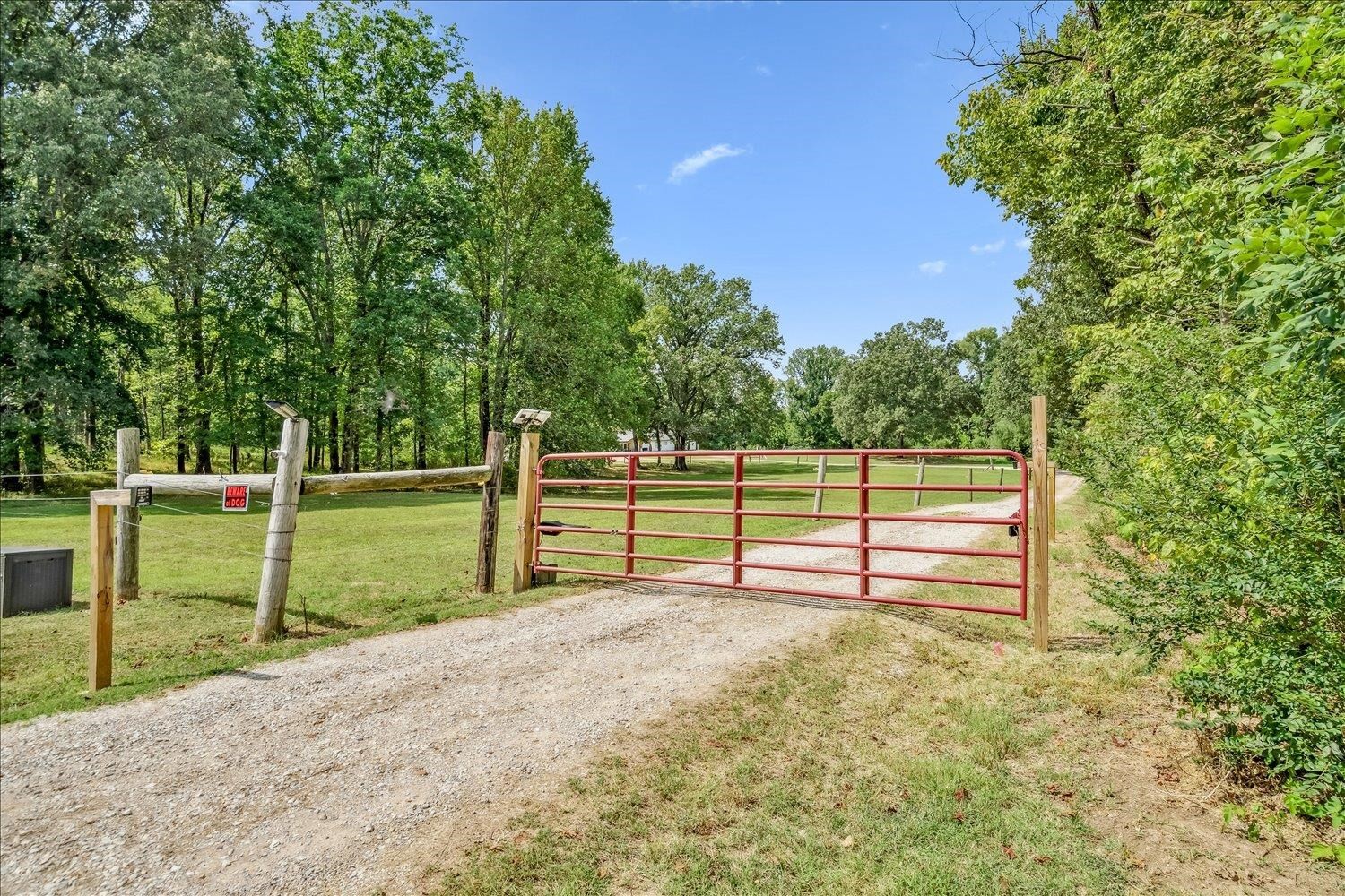 8159 Epperson Mill Road Millington, TN 38053 - Photo 4 of 31 a view of park with wooden fence