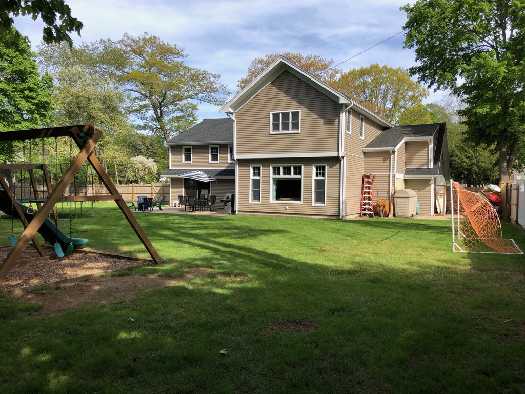 92 Hull Street Beverly, MA 01915 - Photo 3 of 22 Gallery Image 3