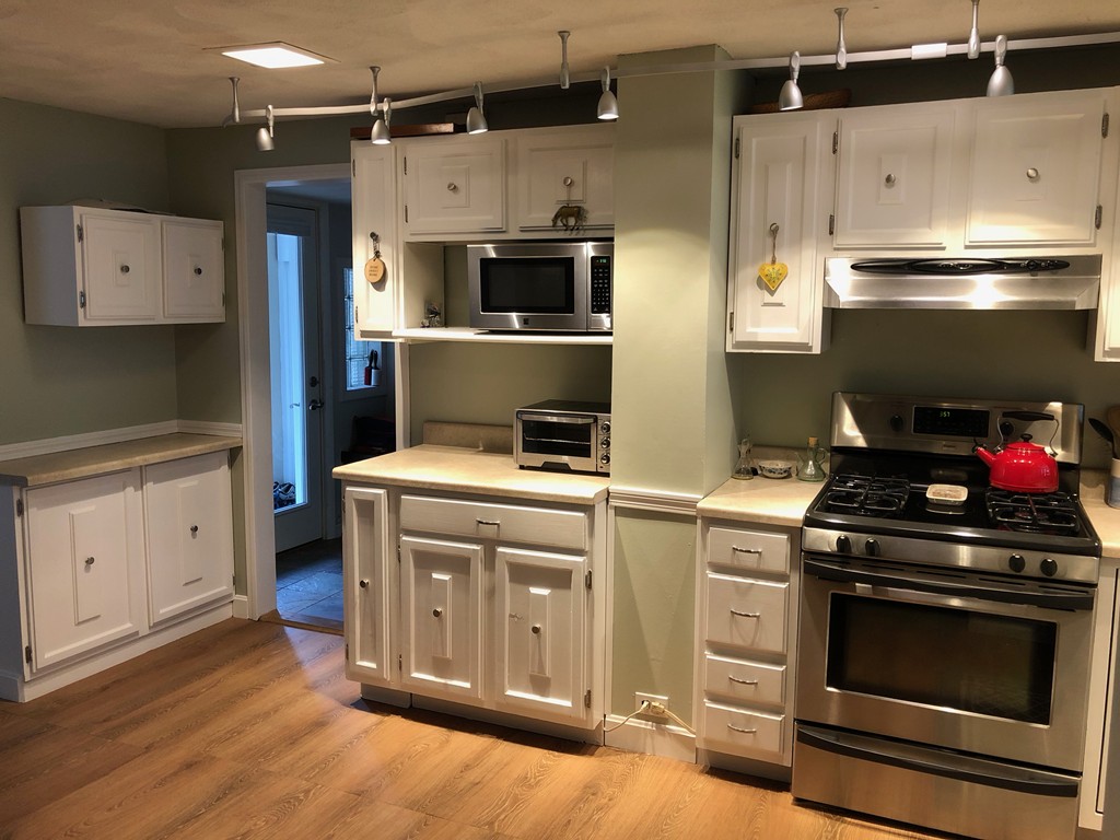 92 Hull Street Beverly, MA 01915 - Photo 8 of 22 Gallery Image 8