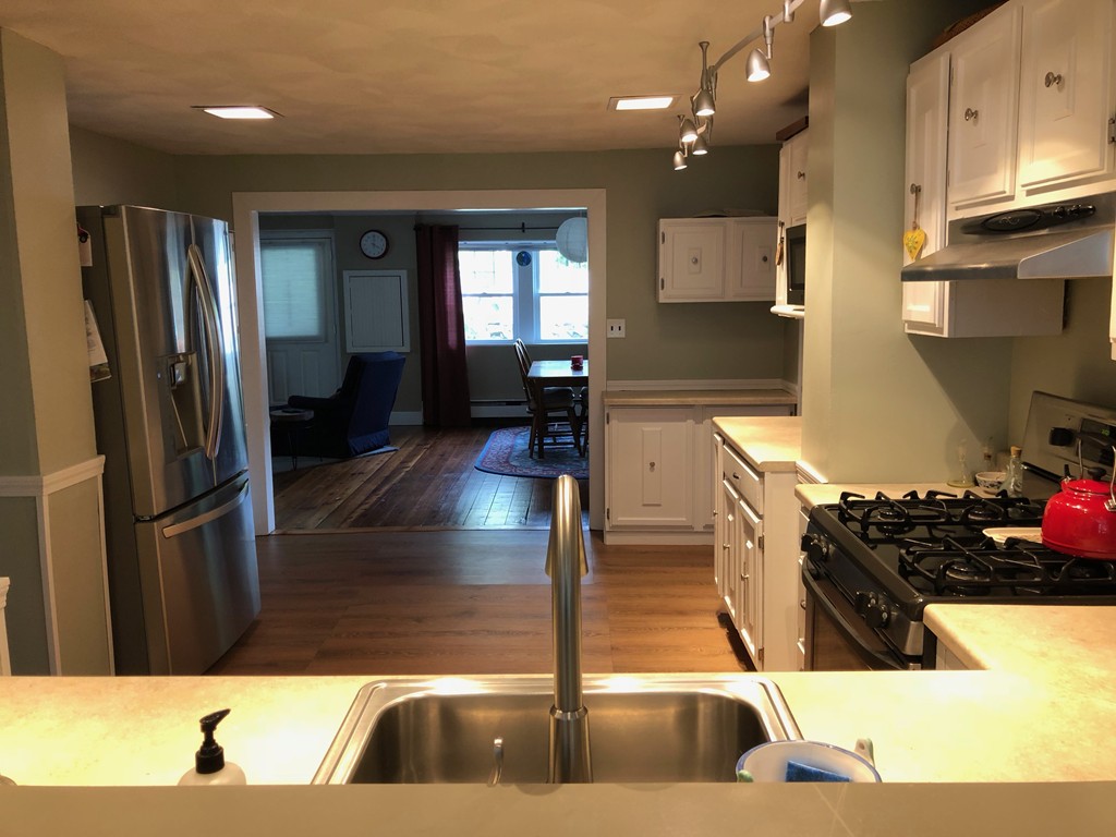 92 Hull Street Beverly, MA 01915 - Photo 10 of 22 Gallery Image 10
