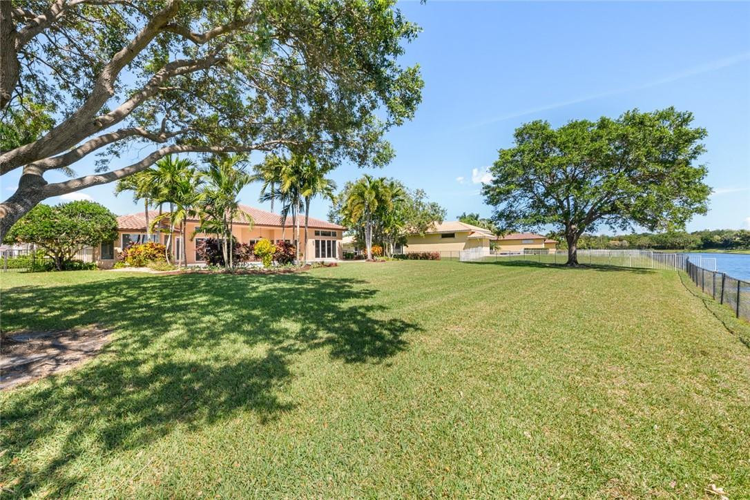 10324 Southwest 26th Street Davie, FL 33324 - Photo 32 of 37
