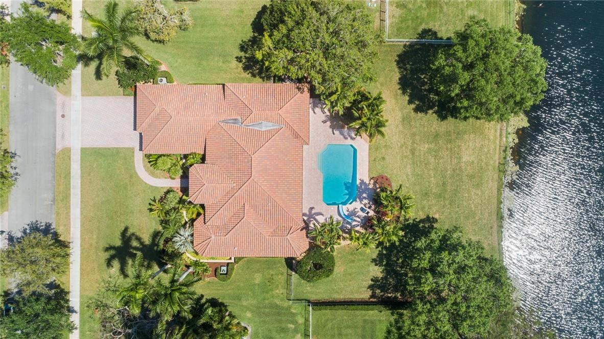 10324 Southwest 26th Street Davie, FL 33324 - Photo 34 of 37