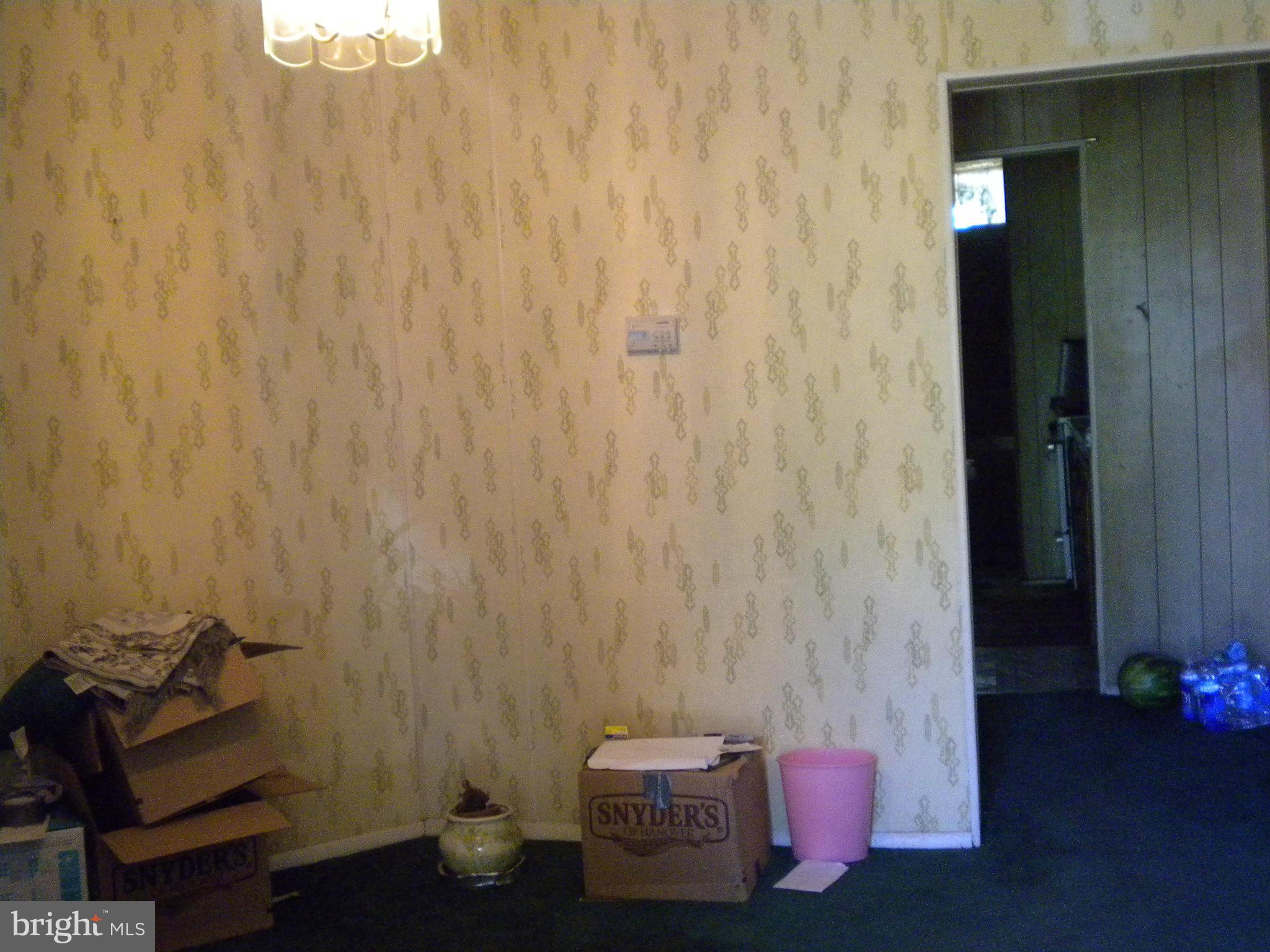 25 16th Street Northeast Washington, DC 20002 - Photo 3 of 20 Living Room