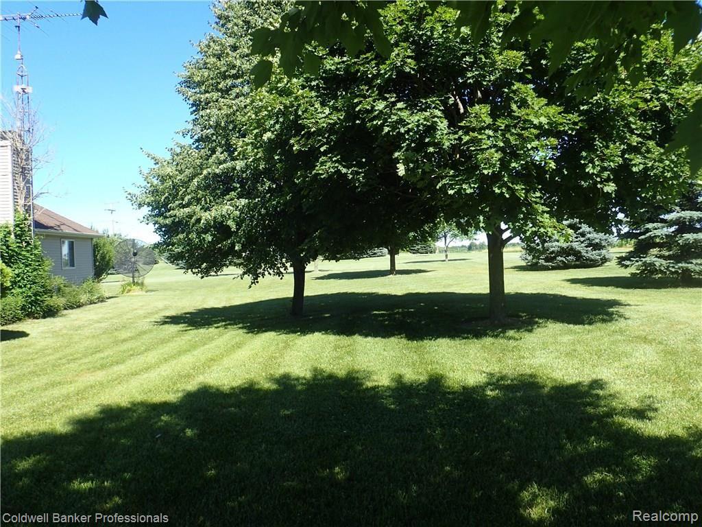 3275 Davis Lake Road Lapeer, MI 48446 - Photo 35 of 46 P6290085.JPG