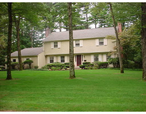 50 Dennis Road Longmeadow, MA 01106 - Photo 3 of 18 a front view of a residential houses with yard and green space