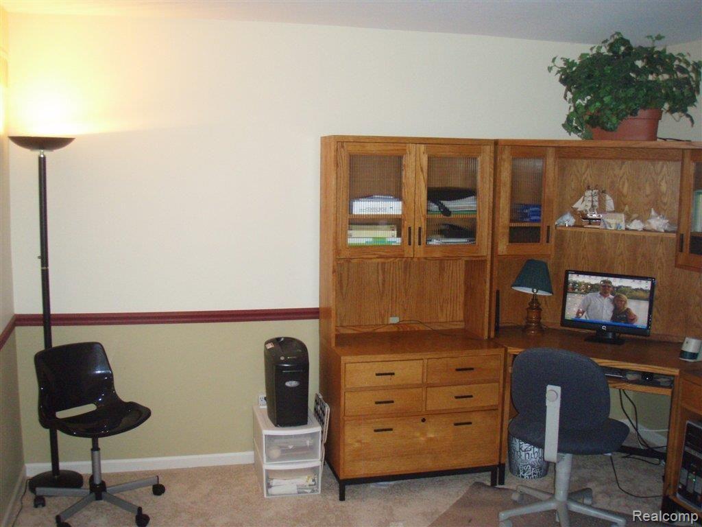 45300 Lothrop Road Canton, MI 48188 - Photo 19 of 22 Office Area/Study