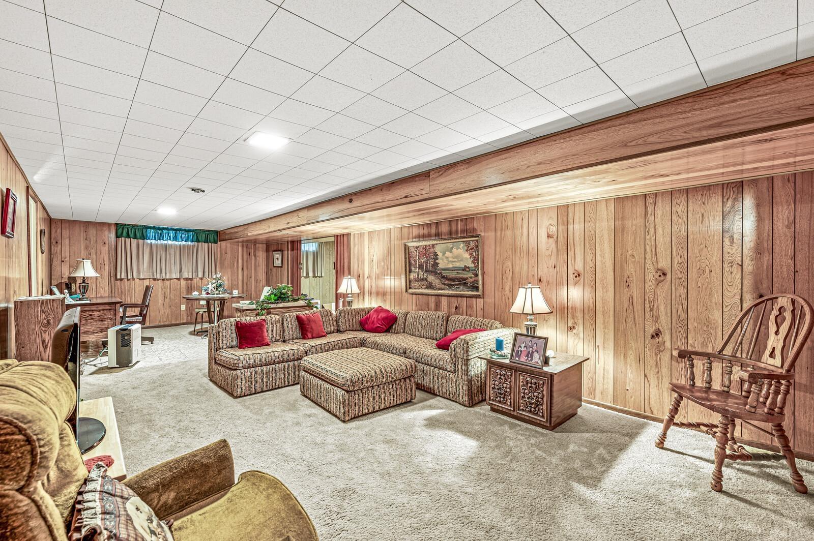 1504 Springbrook Drive Elkhart, IN 46514 - Photo 20 of 32