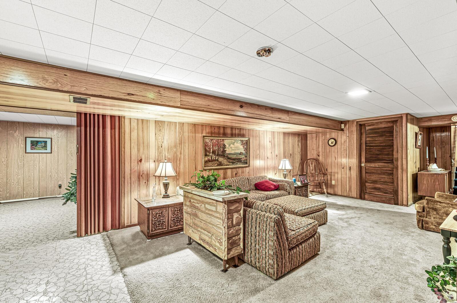 1504 Springbrook Drive Elkhart, IN 46514 - Photo 21 of 32