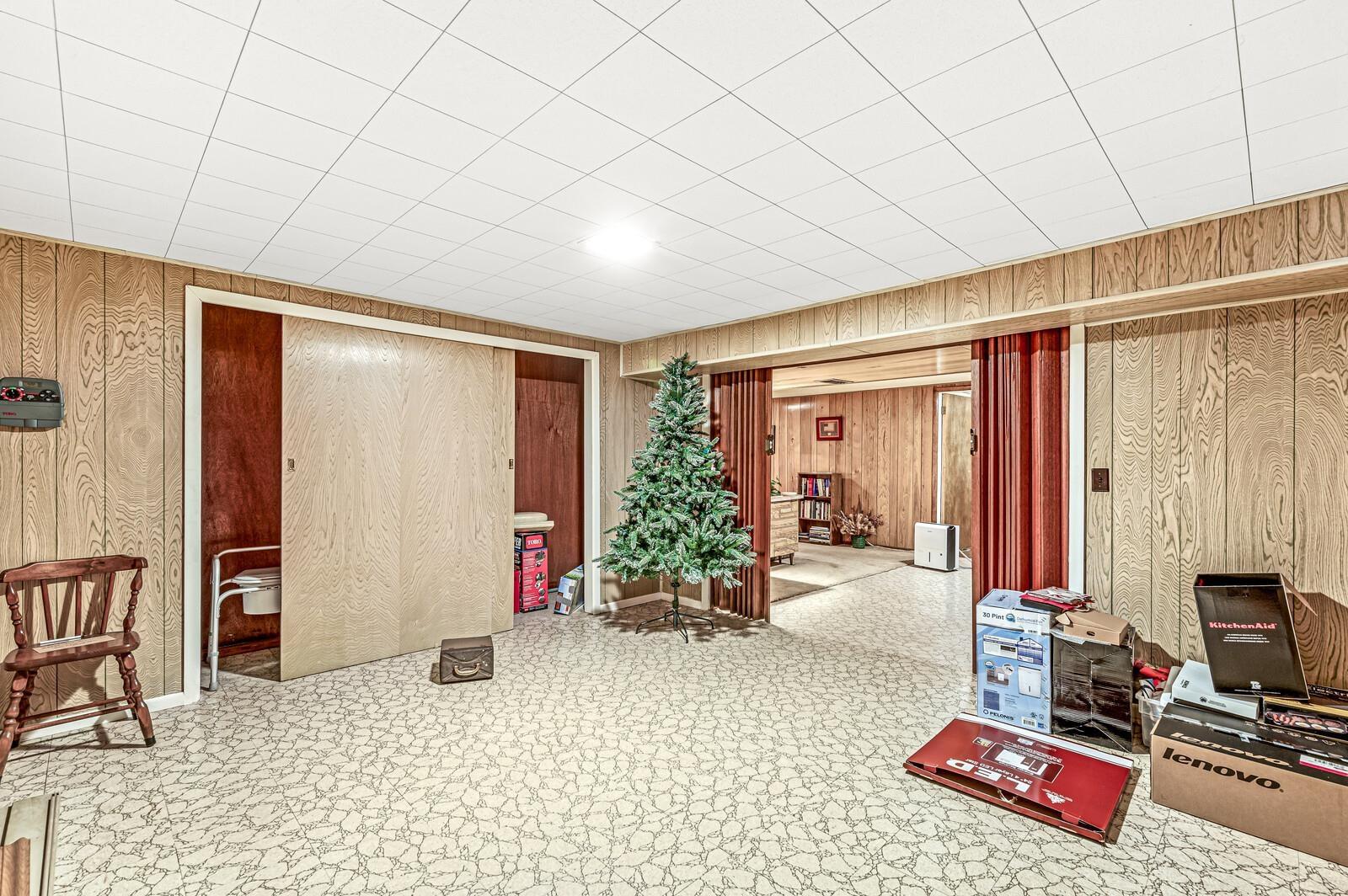 1504 Springbrook Drive Elkhart, IN 46514 - Photo 23 of 32