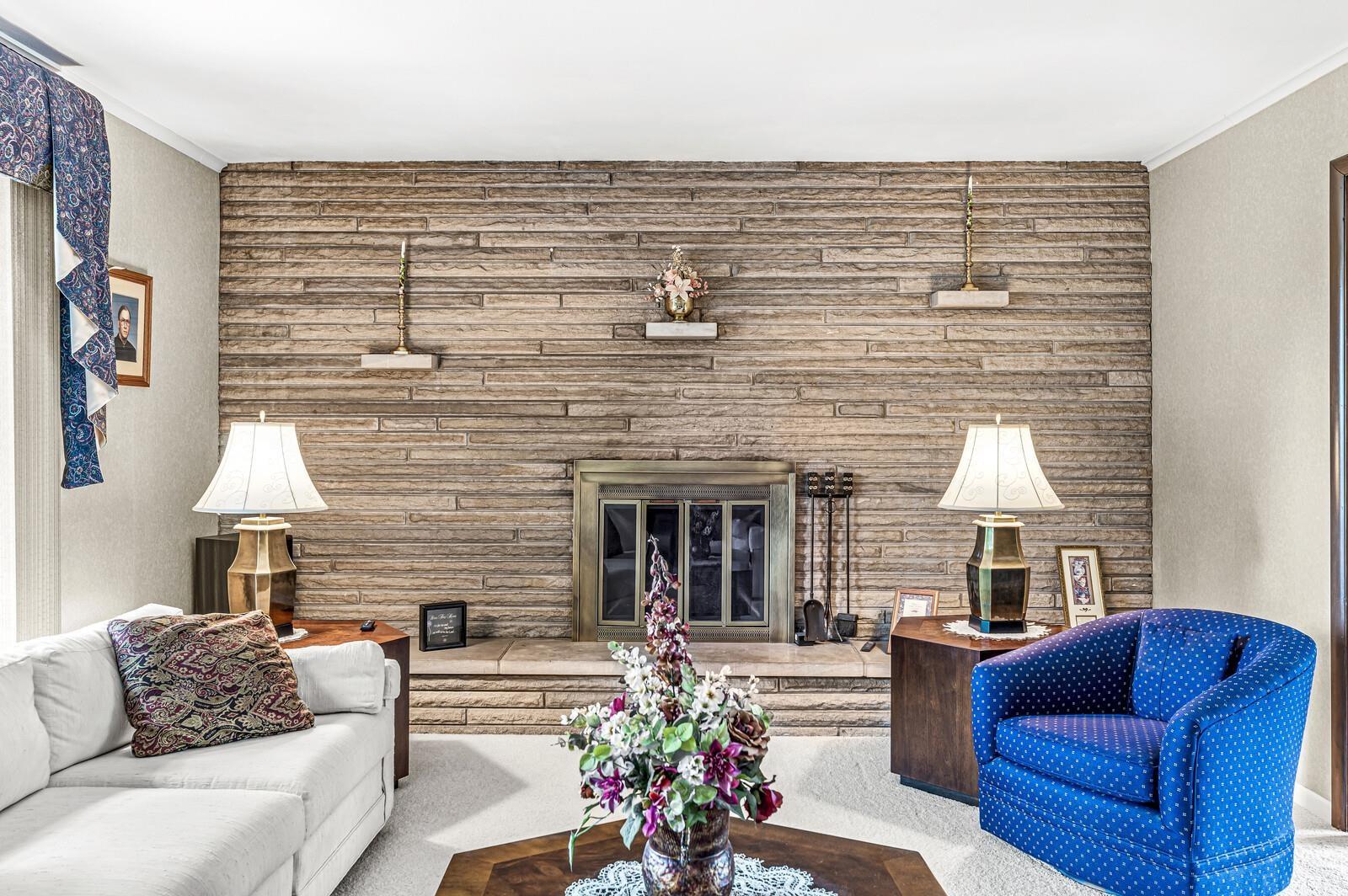 1504 Springbrook Drive Elkhart, IN 46514 - Photo 5 of 32