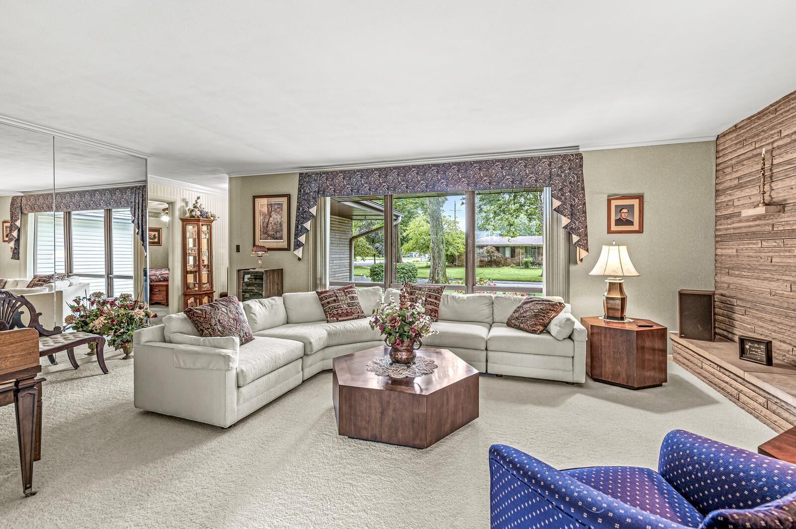 1504 Springbrook Drive Elkhart, IN 46514 - Photo 6 of 32