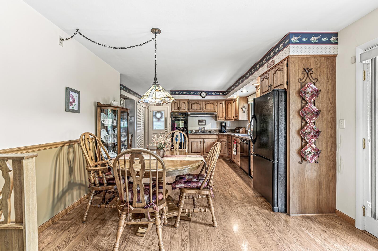 1504 Springbrook Drive Elkhart, IN 46514 - Photo 10 of 32