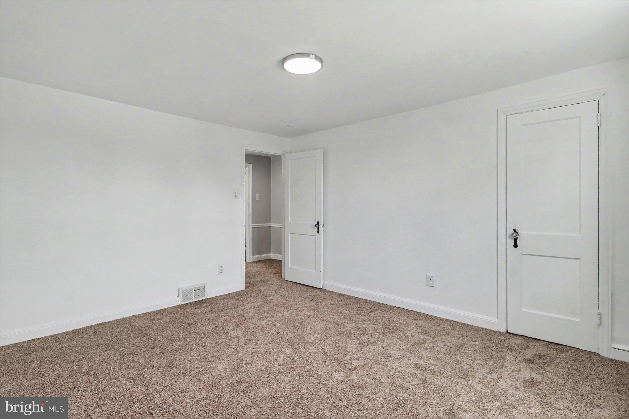 5203 North Springfield Road Clifton Heights, PA 19018 - Photo 14 of 26