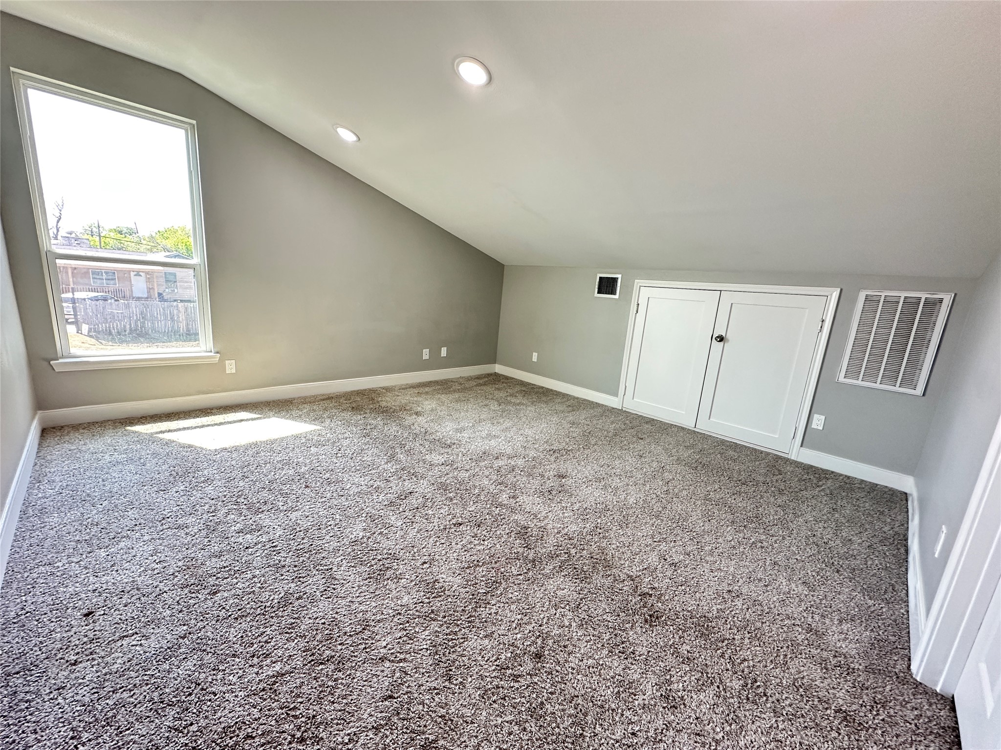 12703 West Hardy Road Houston, TX 77037 - Photo 25 of 29 a view of empty room with window
