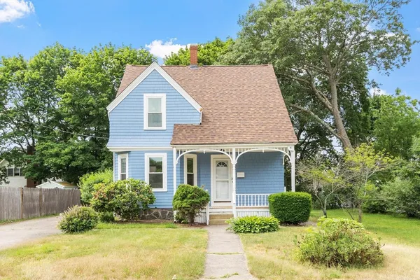 $550,000 | 38 Carleton Street, Whitman, MA 02382