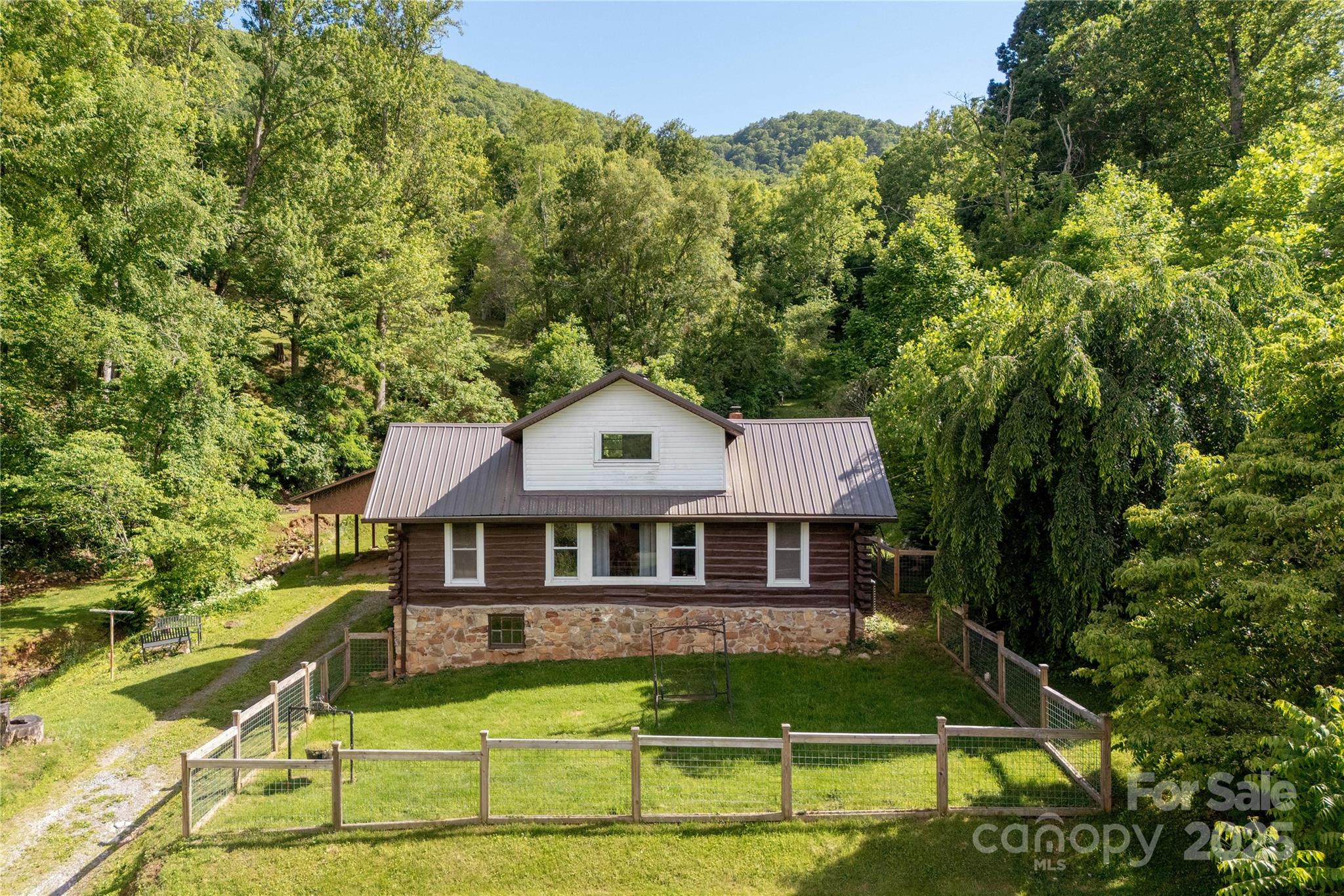 223 Smith Cove Road Candler, NC 28715 - Photo 14 of 35 Gallery Image 14