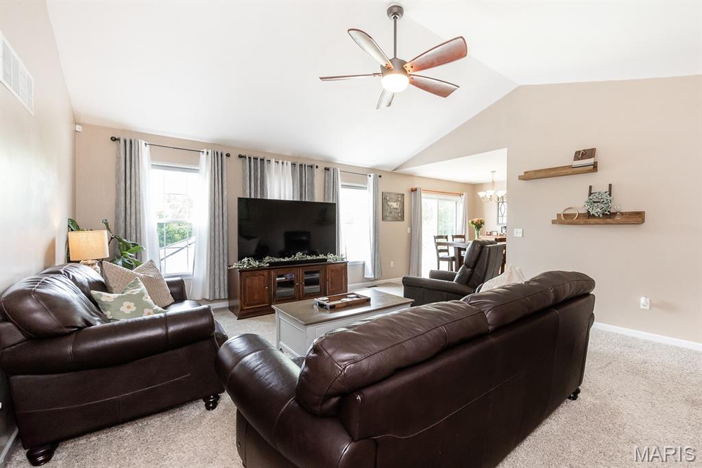 2832 Smokehouse Way Belleville, IL 62221 - Photo 4 of 30