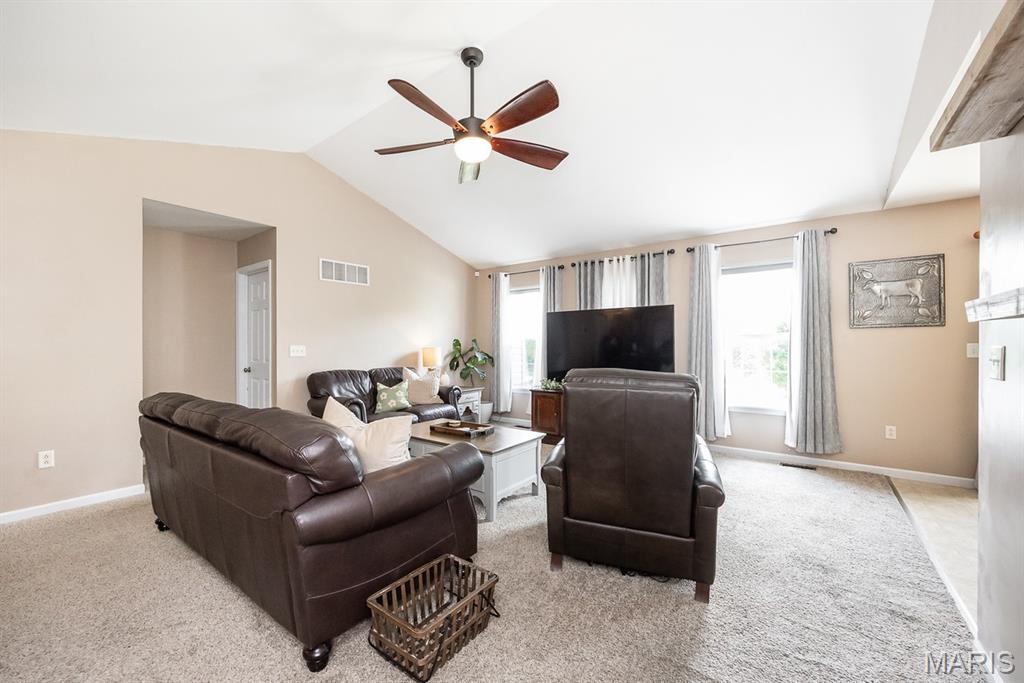 2832 Smokehouse Way Belleville, IL 62221 - Photo 5 of 30