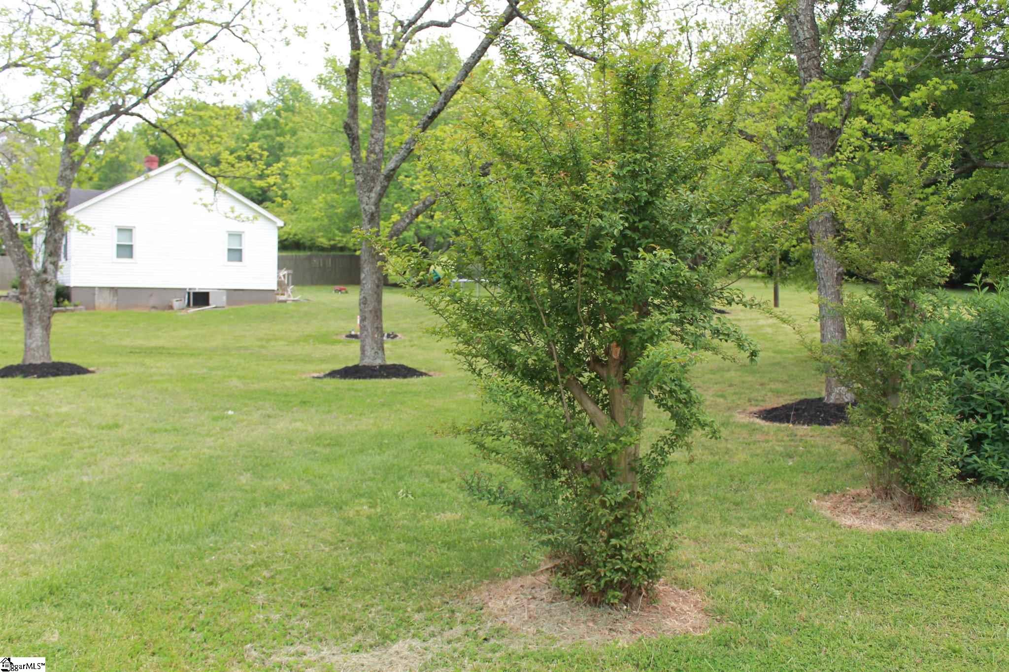 106 Addis Street Easley, SC 29640 - Photo 3 of 15