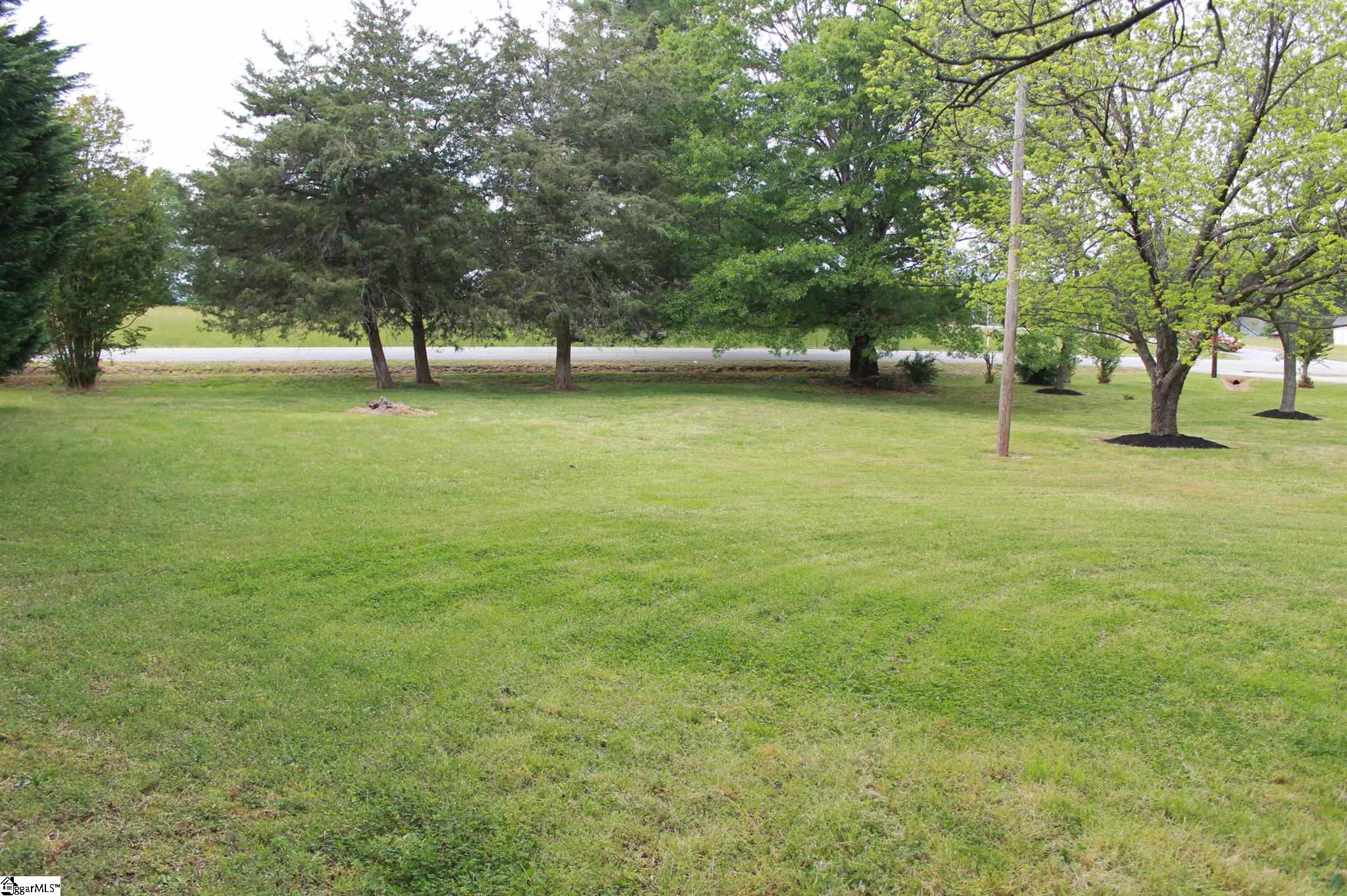 106 Addis Street Easley, SC 29640 - Photo 4 of 15