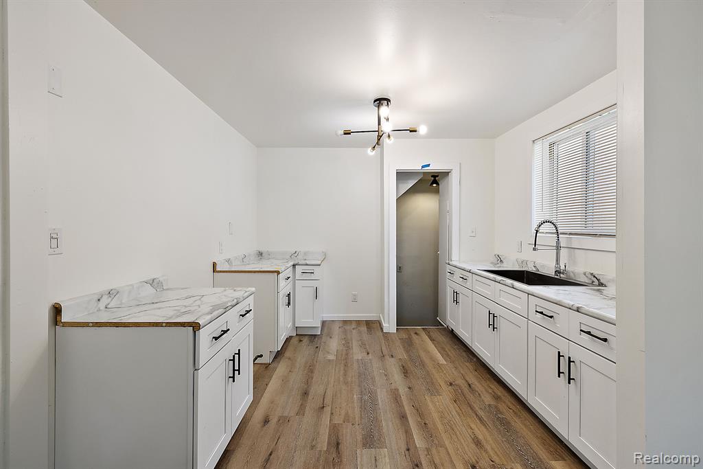 9810 Balfour Road Detroit, MI 48224 - Photo 15 of 31 Gallery Image 15