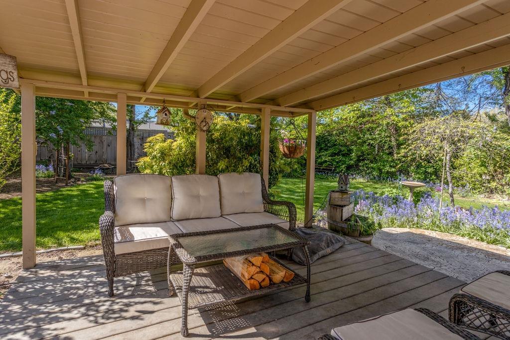 2212 Ruhl Way Medford, OR 97504 - Photo 11 of 34 Additional Photo