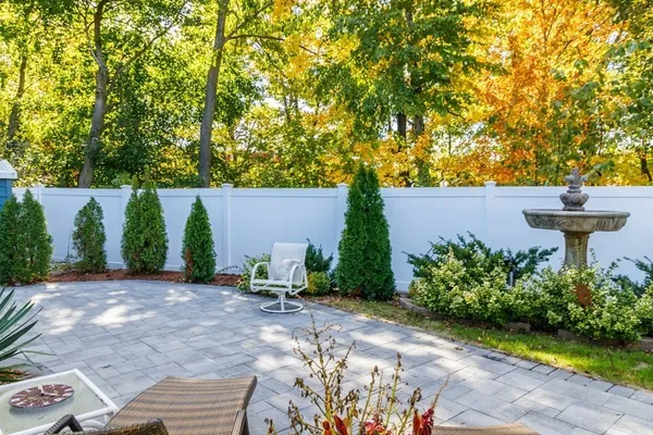 $274,900 | 276 Lunenburg Street, Unit 50, Fitchburg, MA 01420